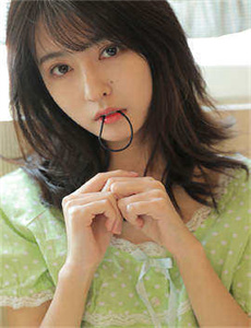 《黄色片特级-mm131美女图 - 美女图片》