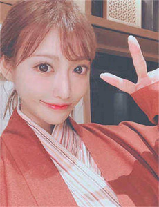 《厨房激战2-女子小便图》