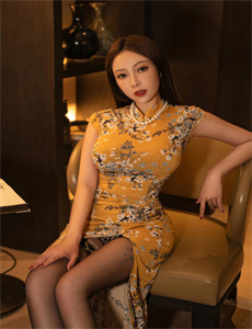 《女人与禽猛交狂配-你看你的水到处都是》